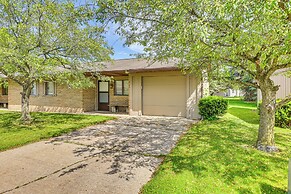 Cozy Meyers Lake Townhome: Near Hall of Fame!