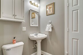 Pet-friendly Indianapolis Home Near Mile Square!