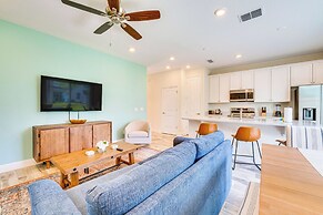 ~ 11 Mi to Disney: Bright Kissimmee Townhome!