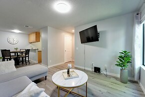 North Highlands Condo ~ 11 Mi to Dtwn Sacramento!