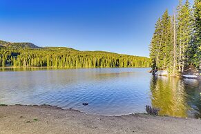 Peaceful Crested Butte Townhome w/ Mountain Views
