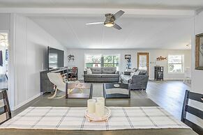 Riverfront Granbury Home w/ Patios & Boat Dock!