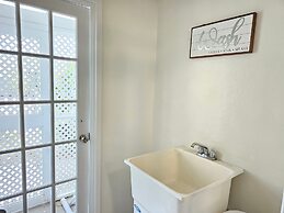 Bay View #2 2 Bedroom Townhouse by RedAwning