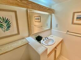 Bay View #2 2 Bedroom Townhouse by RedAwning