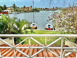 Bay View #2 2 Bedroom Townhouse by RedAwning