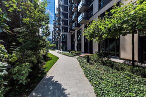 Warsaw Apartment by Renters Prestige