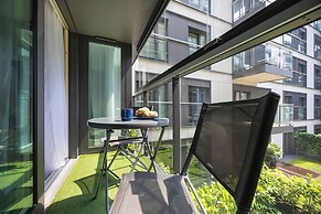 Warsaw Apartment by Renters Prestige