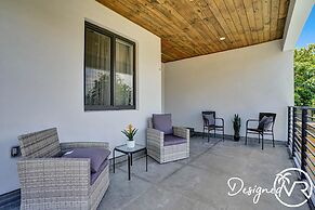 Chic 3BR w/ Pool Near Las Olas Blvd & Beach