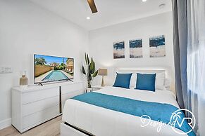 Chic 3BR w/ Pool Near Las Olas Blvd & Beach