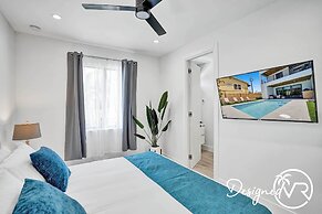 Chic 3BR w/ Pool Near Las Olas Blvd & Beach