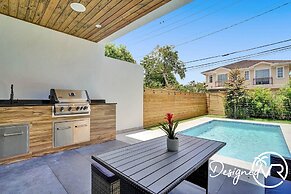 Chic 3BR w/ Pool Near Las Olas Blvd & Beach