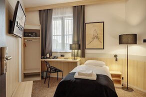 Hotel Dworski Galaktyczny Park