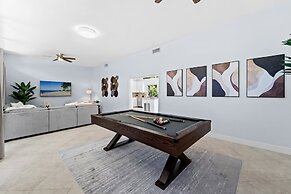 4BR Intracoastal Retreat With Pool, Games & More!