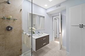 4BR Intracoastal Retreat With Pool, Games & More!