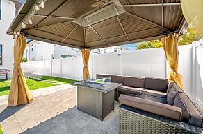Luxury Modern Villa w/ Pool, Jacuzzi & Amenities!