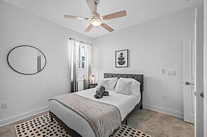 New-6br Discovilla- Sleeps16 Heated Pool & More