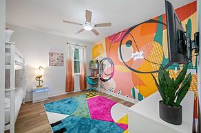 New-6br Discovilla- Sleeps16 Heated Pool & More