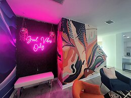 New-6br Discovilla- Sleeps16 Heated Pool & More