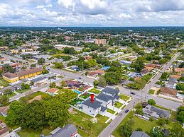 New-6br Discovilla- Sleeps16 Heated Pool & More