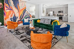 New-6br Discovilla- Sleeps16 Heated Pool & More