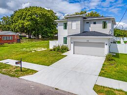 New-6br Discovilla- Sleeps16 Heated Pool & More