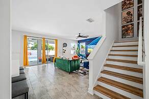 New-6br Discovilla- Sleeps16 Heated Pool & More