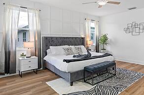 New-6br Discovilla- Sleeps16 Heated Pool & More