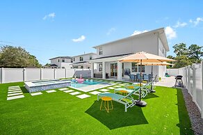 New-6br Discovilla- Sleeps16 Heated Pool & More