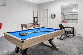 New-6br Discovilla- Sleeps16 Heated Pool & More