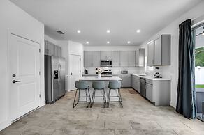 Luxury Home w Heated Pool, Gym, Playground & More!