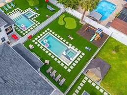 Luxury Home w Heated Pool, Gym, Playground & More!