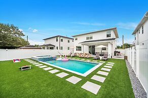 Luxury Home w Heated Pool, Gym, Playground & More!