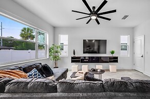 Luxury Home w Heated Pool, Gym, Playground & More!