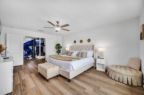 Luxury Home w Heated Pool, Gym, Playground & More!