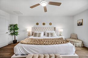 Luxury Home w Heated Pool, Gym, Playground & More!