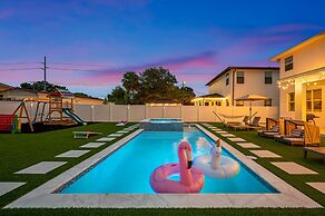 Luxury Home w Heated Pool, Gym, Playground & More!