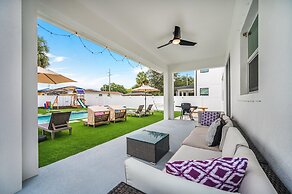 Luxury Home w Heated Pool, Gym, Playground & More!