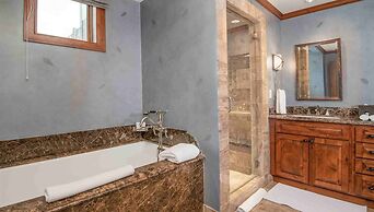 Luxury 2 Bedroom Residence at The Vail Ritz-carlton