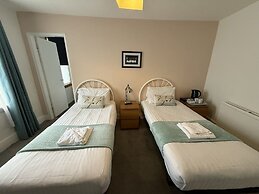 Victoria Hotel
