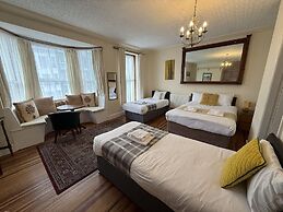 Victoria Hotel