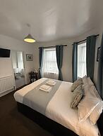 Victoria Hotel