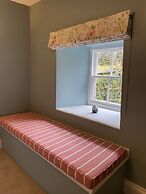 Maes Y Neuadd Country House