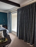 Maes Y Neuadd Country House