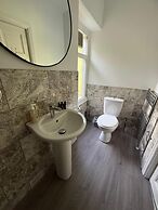 Maes Y Neuadd Country House