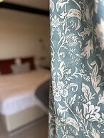 Maes Y Neuadd Country House
