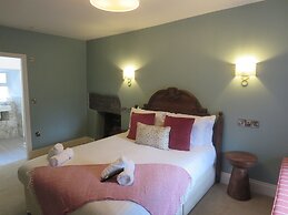 Maes Y Neuadd Country House