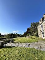 Maes Y Neuadd Country House