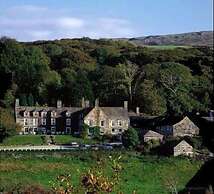 Maes Y Neuadd Country House