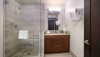 Modern 2 Bedroom Luxury Condo in Lionshead Village