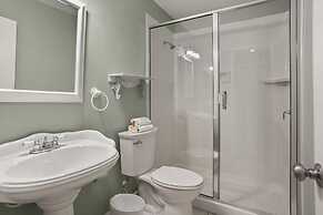 5 Springtide Villa With Resort Passes